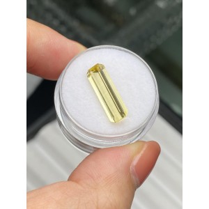 绿色绿柱石 