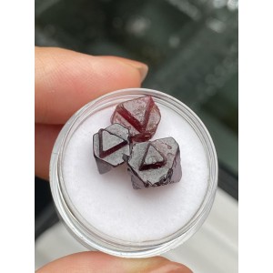 尖晶石